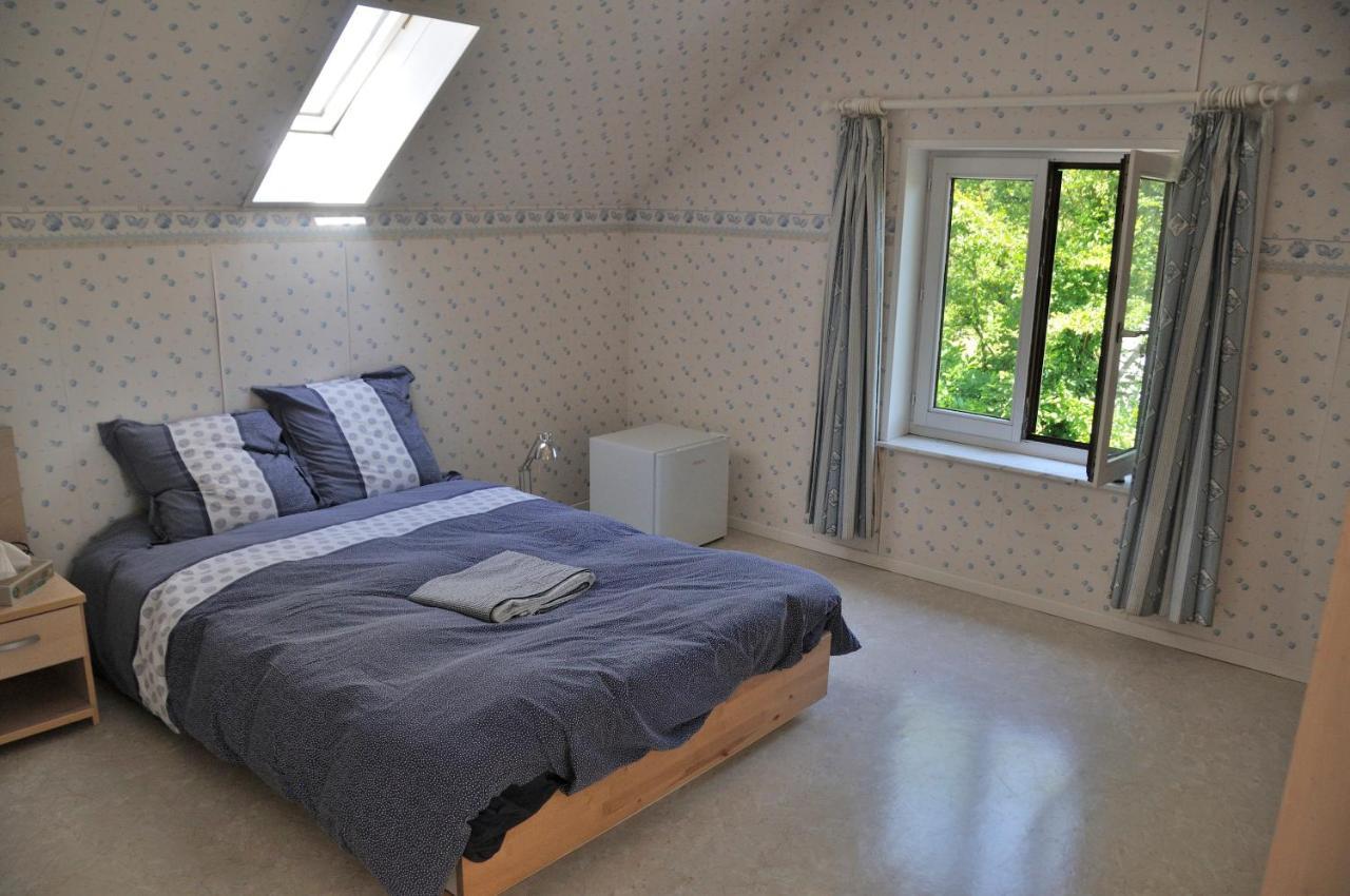 Suite Familiale Avec 2 Chambres Dans Une Villa - Quartier Vert Et Boise - 5 Kms De نامور المظهر الخارجي الصورة